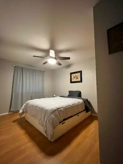 Roommate Wanted: Female Private Room for Rent – Downtown Kelowna Available Immediately Details: - Fu...