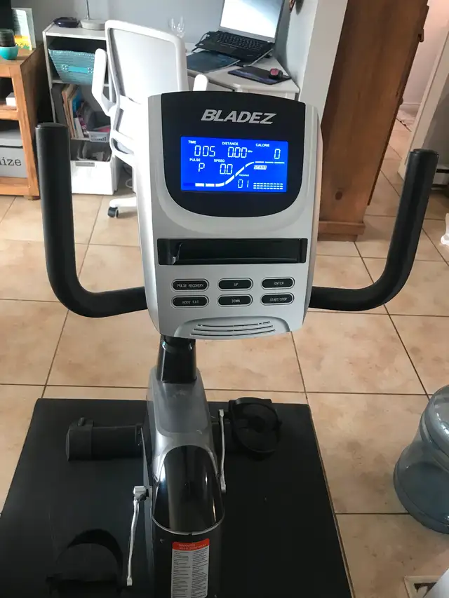 Inclined Stationary Bike Bladez R20062863270331009122