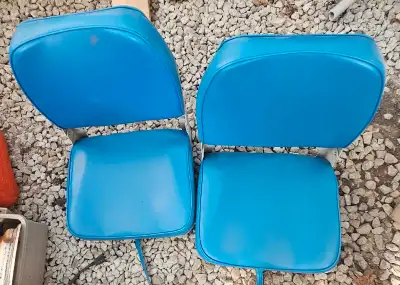 boat seats (pair) like new
