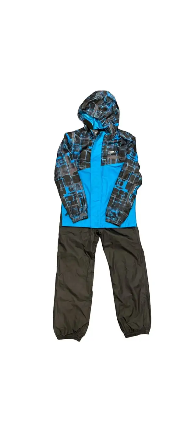 Various Boys Fall Winter Jackets size 7/8/9 (medium) in Kids & Youth in Calgary - Image 7