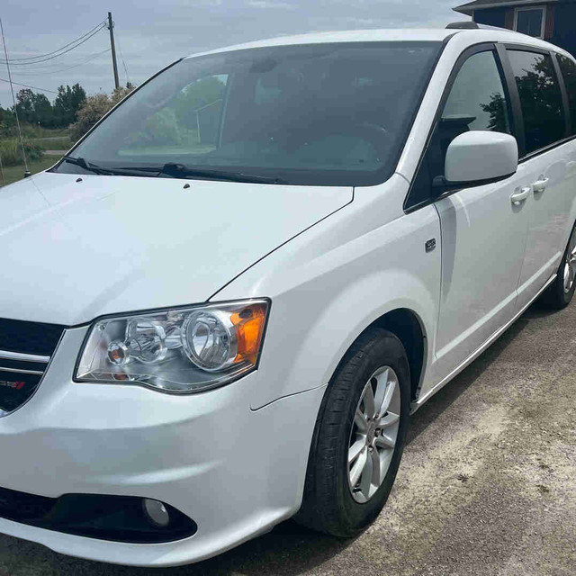 2019 Dodge grand caravan in Cars & Trucks in Ottawa