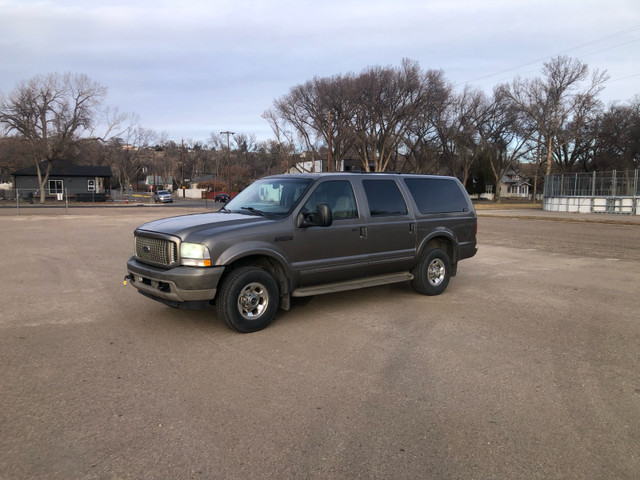 2004 Ford Excursion Limited. 6.0 Diesel  in Cars & Trucks in Medicine Hat - Image 2