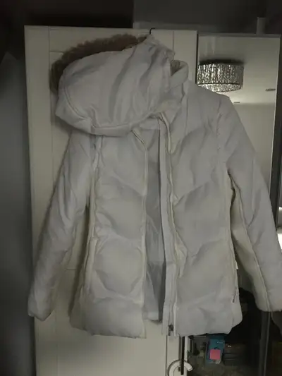Ladies WHITE winter jacket (removable hood/sleeves -BRAMPTON, View more