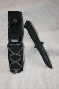 Hunting / survival knife / couteau Gerber
