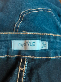 "MY STYLE" BLUE JEANS size 22