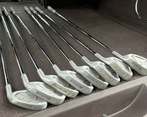 Used Golf Clubs  + Bag ~~ Right handed set  ~~~$65 obo in Golf in Ottawa - Image 2