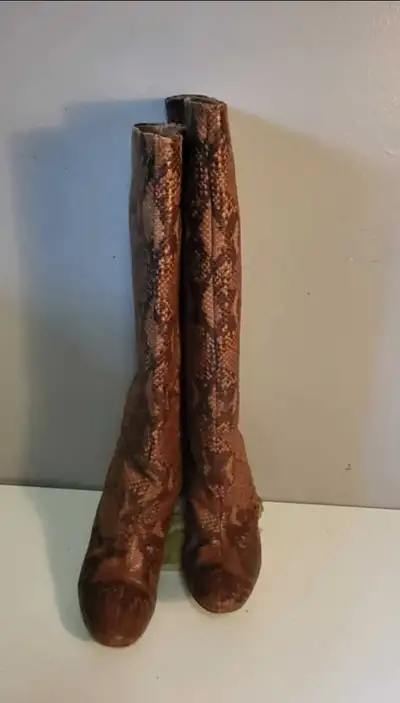 Zara Snake Print Boots s8.5 Like New, View more