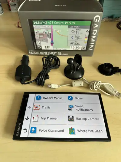 Like new condition and freshly updated system & map, lightly used Garmin 65 drive smart GPS with liv...