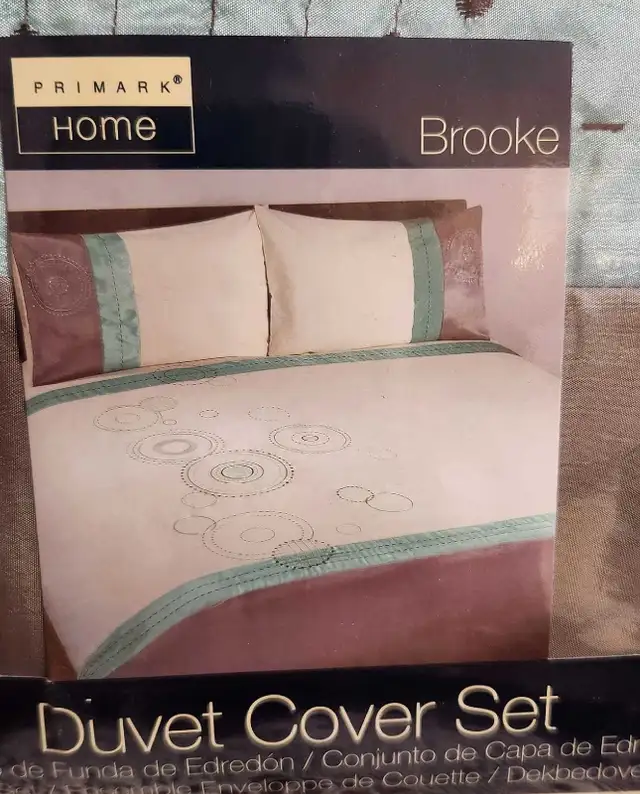 King Size Duvet Set/ New in Bedding in Ottawa - Image 4