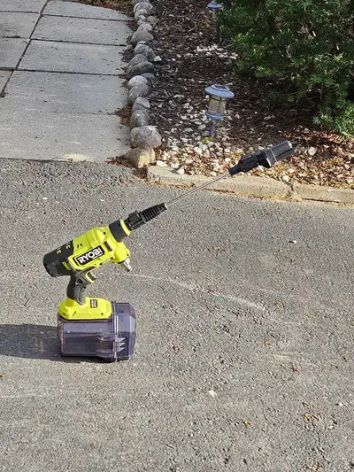 RYOBI 40V HP Brushless EZClean 600 PSI 0.7 GPM Cold Water Cordless Battery Power Cleaner (Tool Only)...