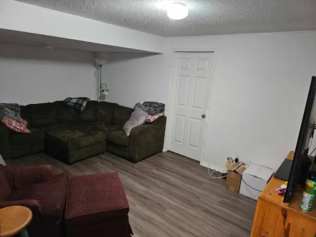 1 Room for Rent- Alta Vista/Industrial in Room Rentals & Roommates in Ottawa - Image 7