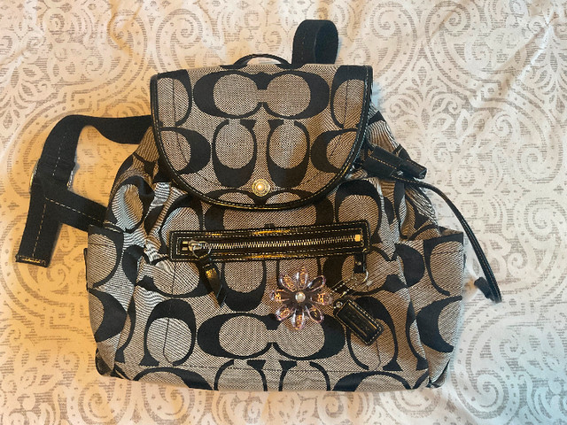 Coach backpack purse in Women's - Bags & Wallets in Oshawa / Durham Region