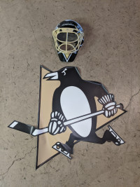 Pittsburgh Wall Logo & Decorative Goalie Mask