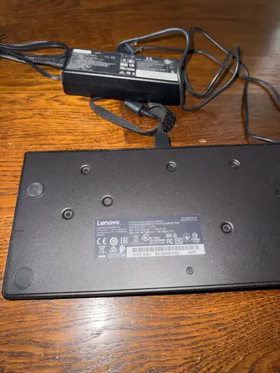 Lenovo ThinkPad Ultra Docking Station 40AJ, View more