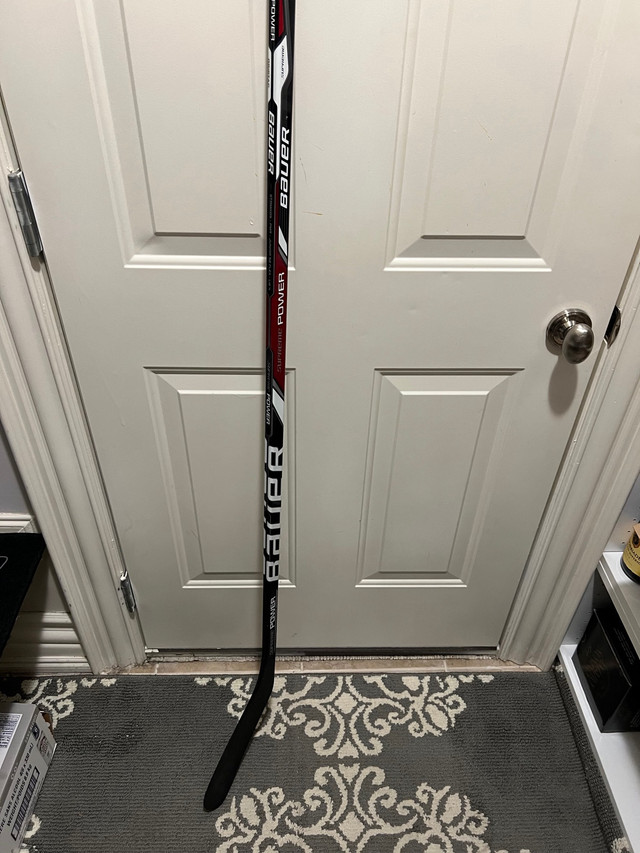 Bauer - Stamkos PM9 Junior 52 Flex Lie 4 - Right shot in Hockey in City of Toronto