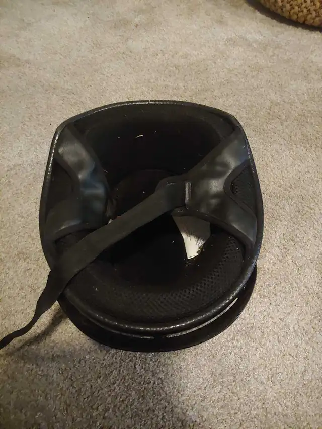 Fuel Helmet in Motorcycle Parts & Accessories in Hamilton - Image 4