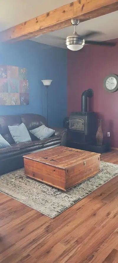 FULLY FURNISHED 1-BEDROOM APARTMENT FOR RENT 4.5 km from Cold Lake North Available mid-October $1,60...