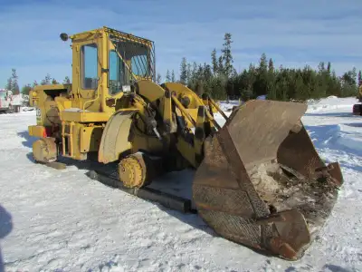 Parting Out 1974 Caterpillar 966C Wheel Loader Boom, Engine Parts,Transmission, Fuel Tank And Other...