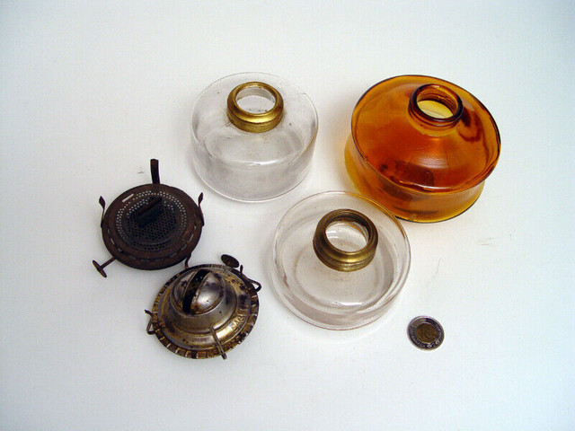 Oil/Kerosene Lamp Parts: Fonts, burners: Fort Erie in Arts & Collectibles in St. Catharines