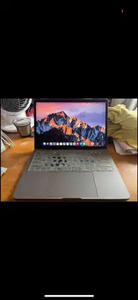 2017 Macbook Pro 13” Touch Bar