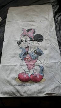 Vintage Minnie Mouse Beach towel 