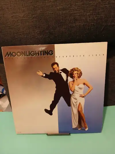 Bruce Willis moonlighting record lp like new , View more