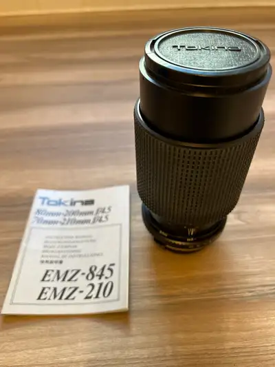 Enhance your photography gear with this Tokina Cera 80mm-200mm f/4.5 zoom lens, compatible with vari...