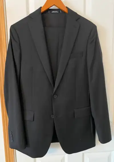 Men’s Suit, View more