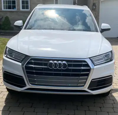 Super propre / Very clean! No accidents! Audi Q5 Komfort (Base Model) for sale. Very well maintained...