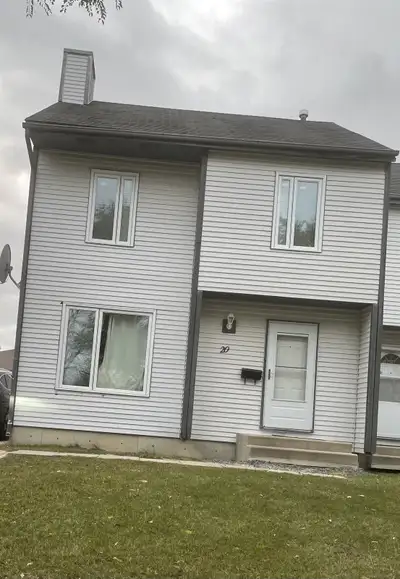 -4bedroom with 2 full bathrooms side by side house available for rent in garden city area. -3 car pa...