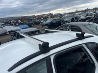 2009-2016 Roof Racks Off An Audi Q5