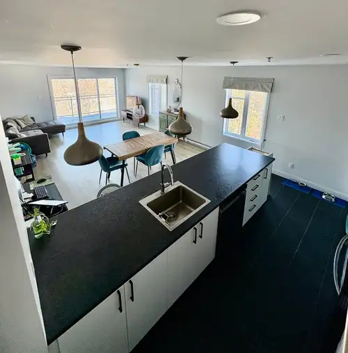 Superbe appartement 4 ½ à Saint-Romuald – Vue sur le fleuve - Premier mois gratuit À 3 km du pont de...