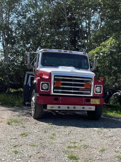 ‘88 international 466 Turbo Diesel 6 speed. Inspected, well maintained. Just taken off the road in J...