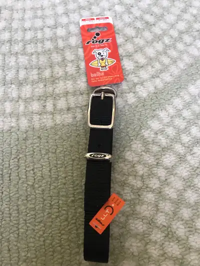 Brand new dog collar, size 3/4 or 20mm in width and 16”/40cm in length.