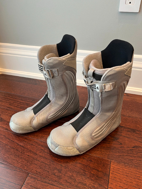 Burton Driver X Mens Snowboard Boots - Excellent Condition Sz10 in Snowboard in City of Toronto - Image 4