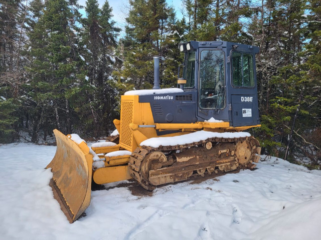 2000 Komatsu D38E-1 Dozer in Heavy Equipment in City of Halifax