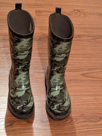 Size 1 kids rain boots
