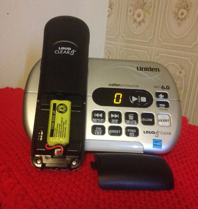 Uniden Cordless Phone with Answering Machine in Home Phones & Answering Machines in City of Toronto - Image 2