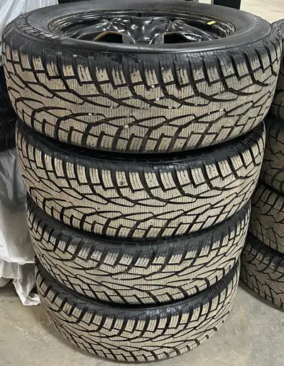 Off a Toyota RAV4 Size: 225/65R17 Center Bore / Hub Bore: 60.1 mm Bolt Pattern: 5x114.3 Tire Depth:...