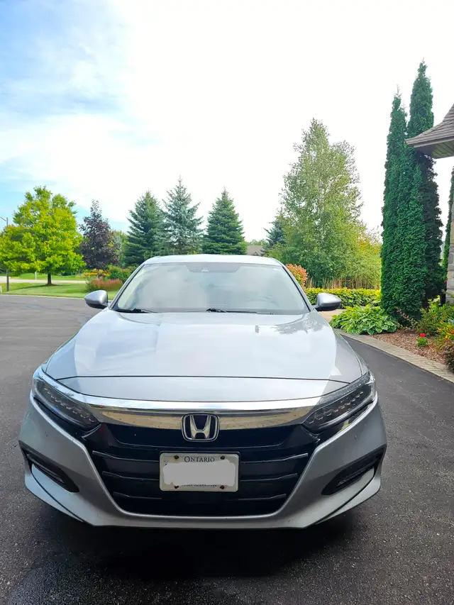 2018 Honda Accord Touring (w Safety Certificate)