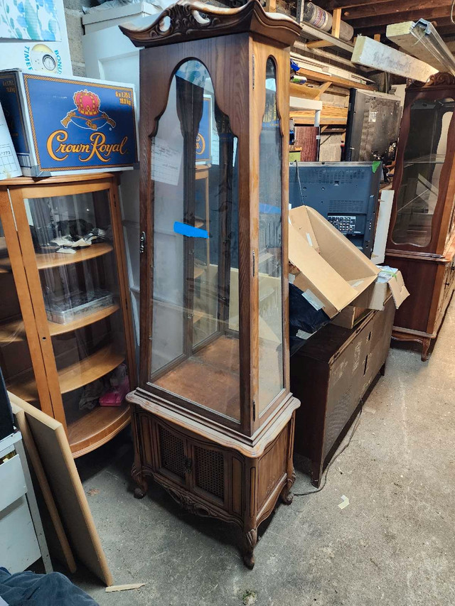 Vintage Display Cases / Curio Cabinets  in Hutches & Display Cabinets in City of Toronto - Image 2
