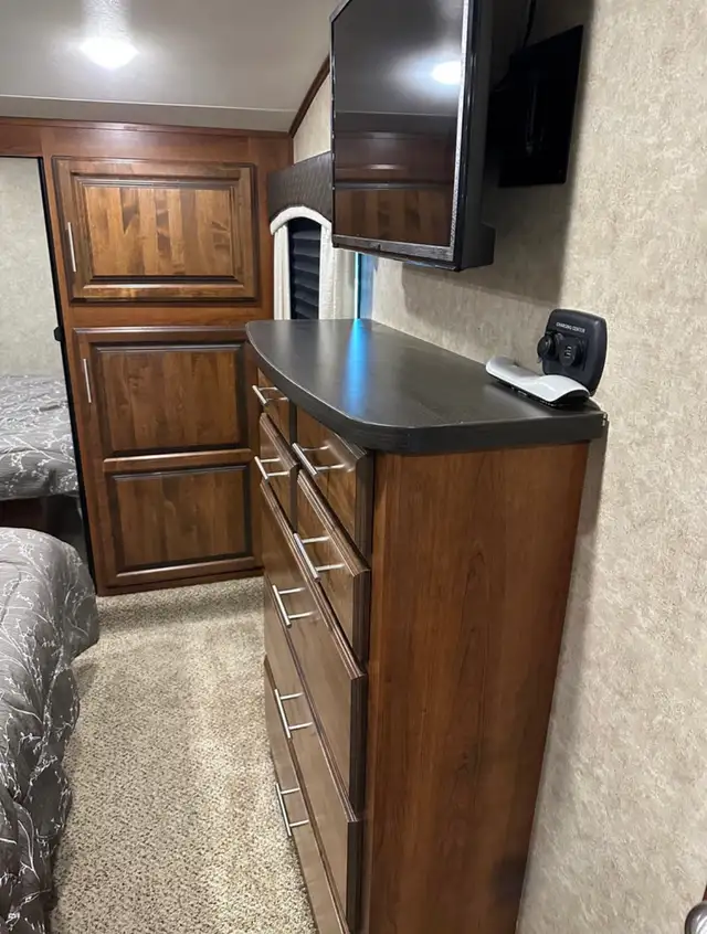 2018 Jayco Eagle fifth wheel in RVs & Motorhomes in Grande Prairie - Image 7