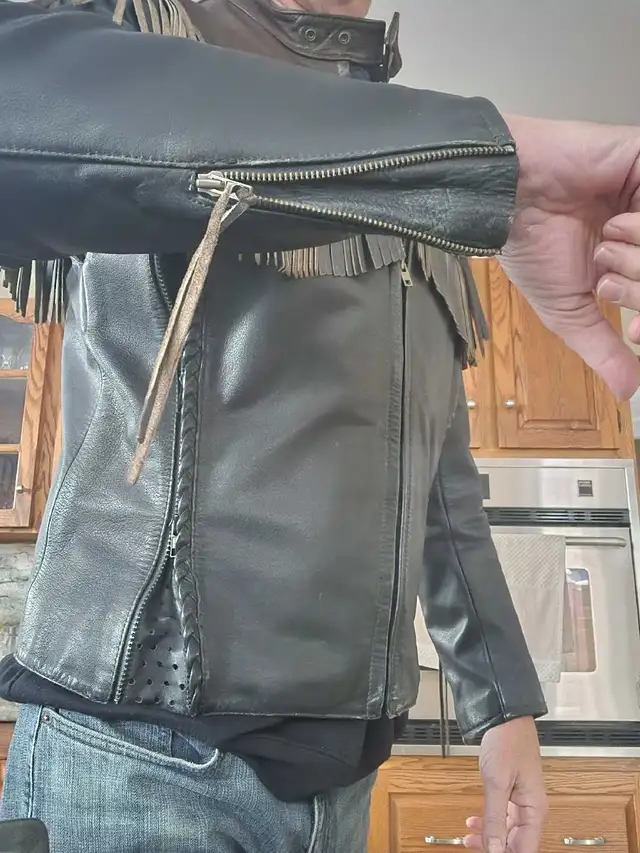 HD Willy G Leather Jacket in Street, Cruisers & Choppers in Brantford - Image 6