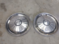 Pair of Rover 2000/3500/P6 wheel covers