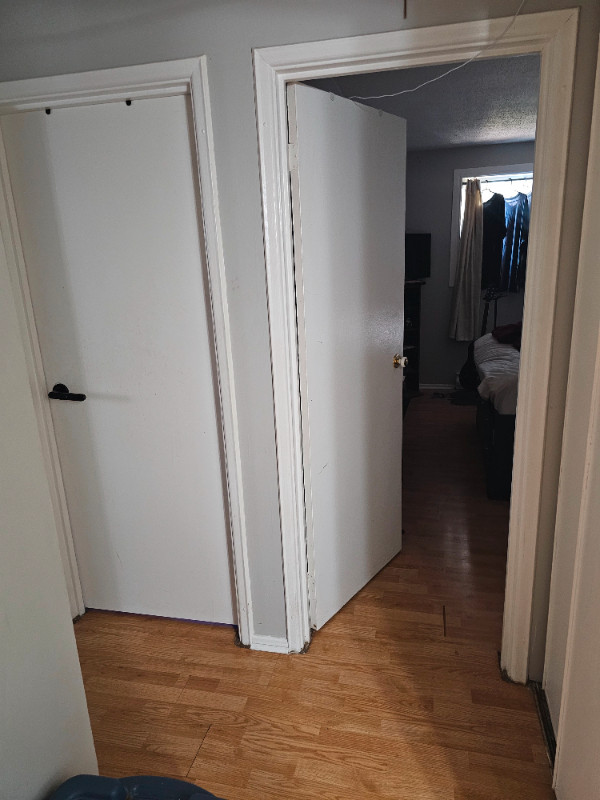 Room for rent for worker (monthly or weekly) in Room Rentals & Roommates in Gatineau - Image 3