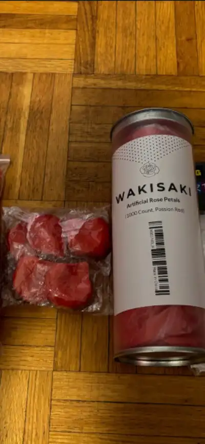 Red rose petals (unknown count. Small bag) - $3 Wakisaki red rose petals 1000 pcs - $10