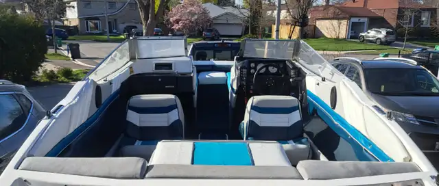 20ft Bayliner Bowrider with V8! in Powerboats & Motorboats in Peterborough - Image 7