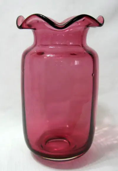 VASE 7 " en VERRE SOUFFLER VINTAGE AMETHYSTE BLOWN GLASS 7" VASE, View more