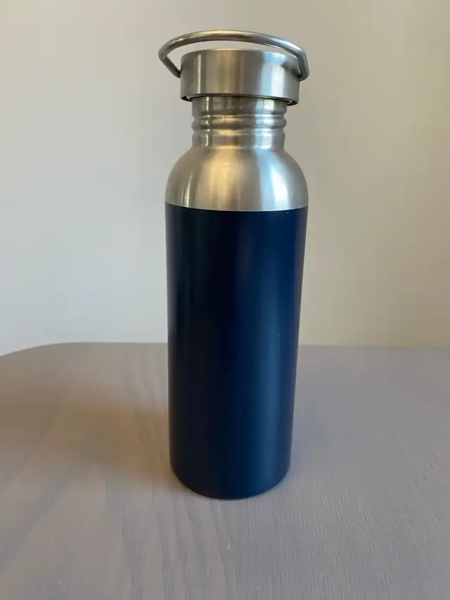 Prada Luna Rossa Stainless Steel Water Bottle in Arts & Collectibles in Calgary - Image 3