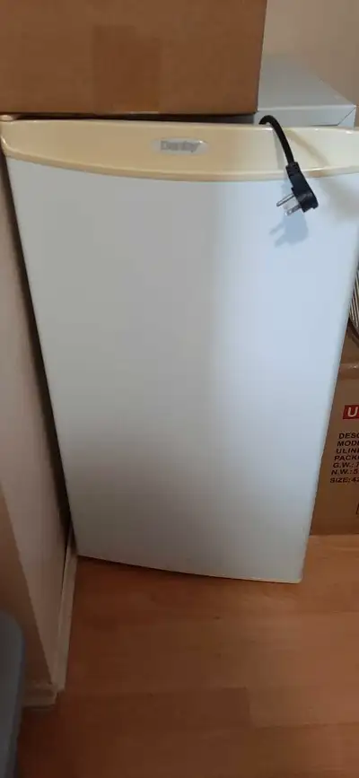 Danby 3.3 cubic foot fridge., View more